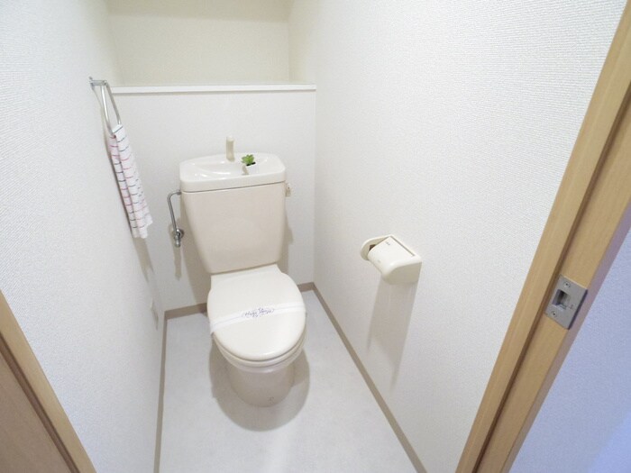 物件内観写真16　(トイレ)