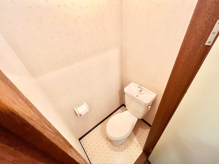 物件内観写真10　(トイレ)