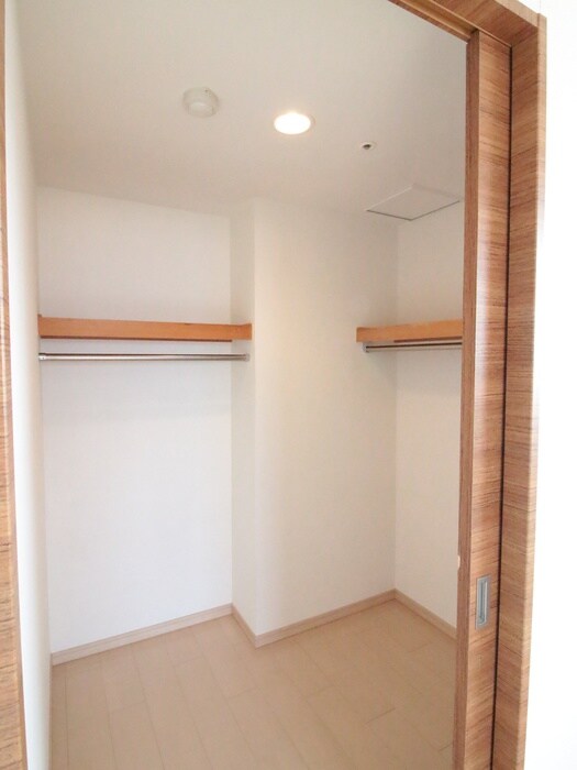 物件内観写真13　(収納)