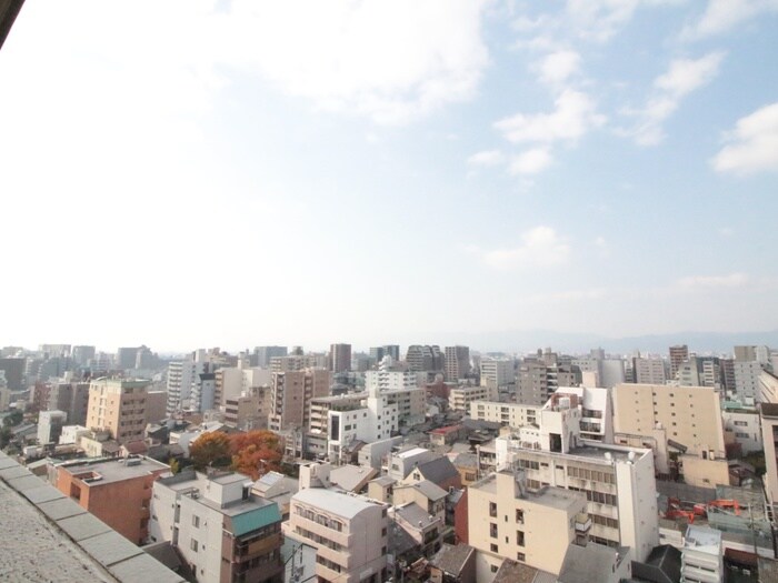 物件内観写真16　(室内からの展望)