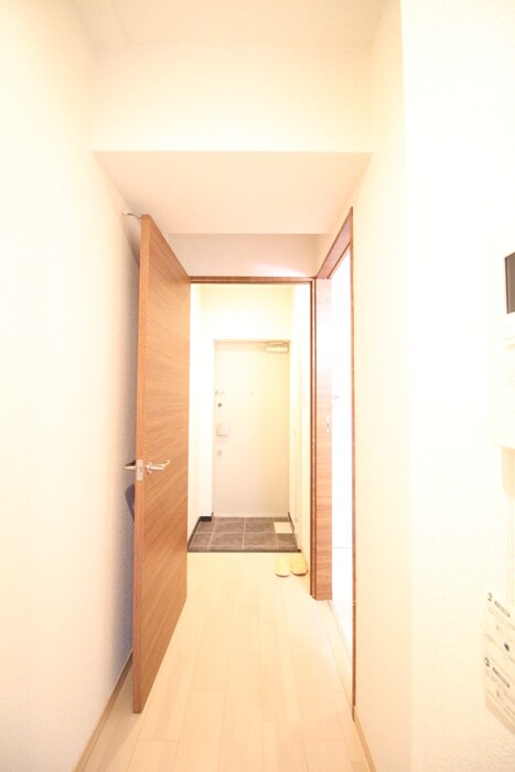 物件内観写真18　(廊下)