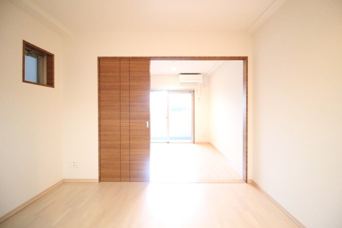 物件内観写真22　(居室)