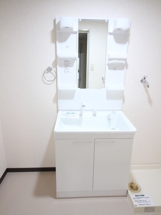 物件内観写真9　(洗面)