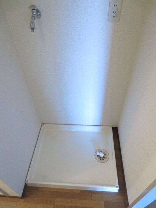 物件内観写真20　(洗濯機置場)