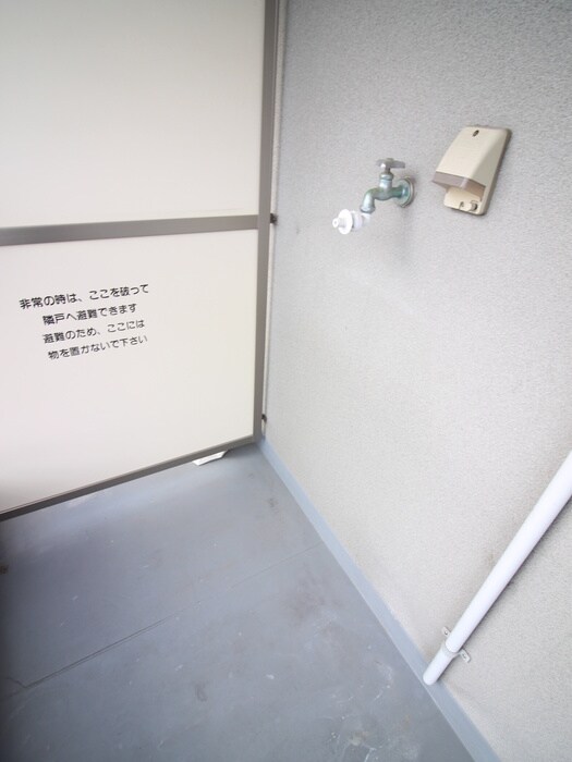 物件内観写真19　(洗濯機置場)