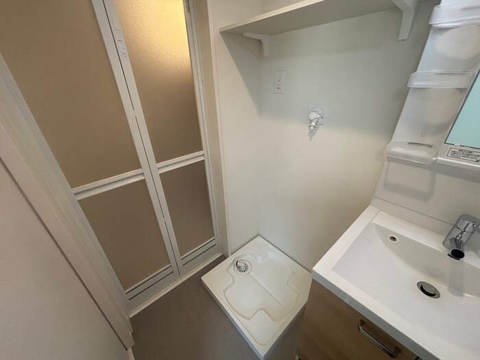 物件内観写真9　(洗濯機置場)