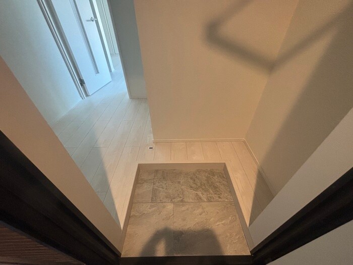 物件内観写真11　(玄関)