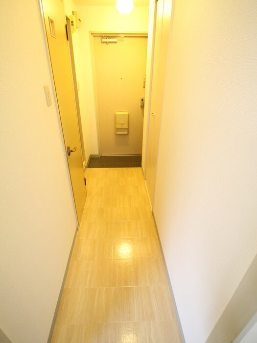 物件内観写真20　(廊下)