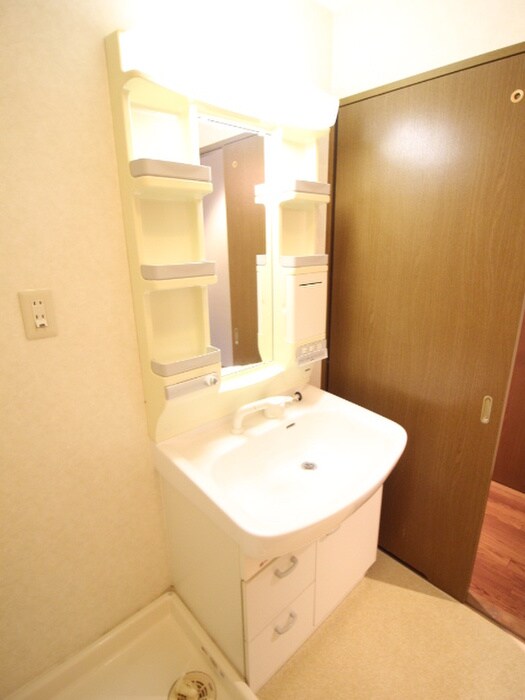 物件内観写真10　(洗面)