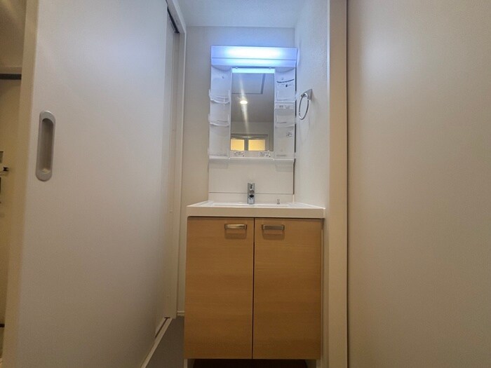 物件内観写真7　(洗面)