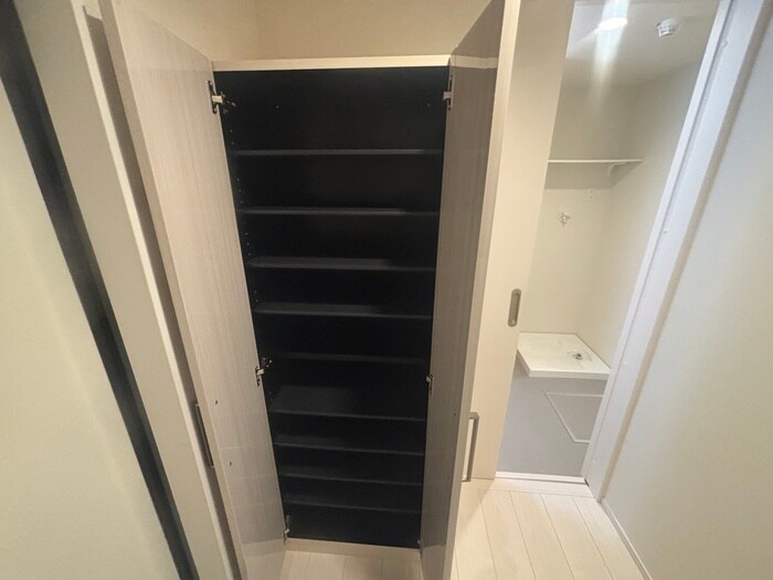 物件内観写真16　(靴箱)