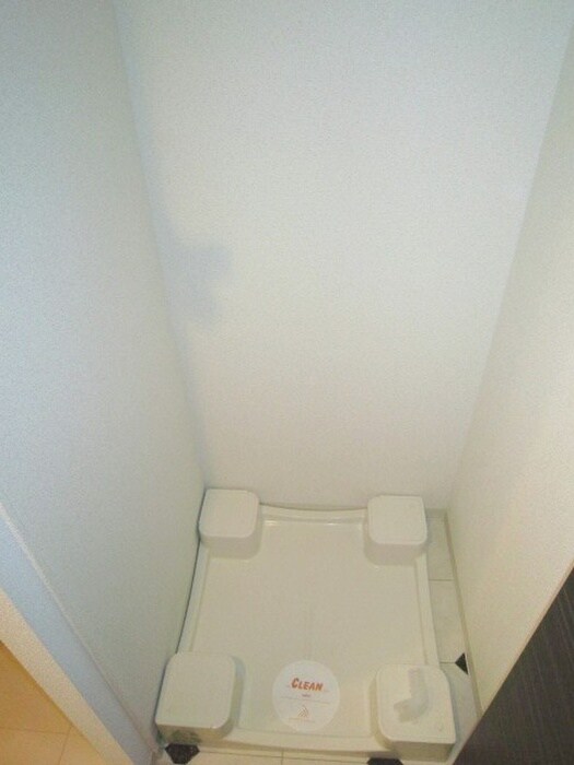 物件内観写真15　(洗濯機置場)