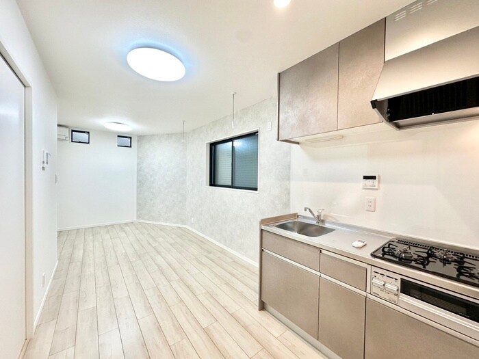 物件内観写真8　(居室)