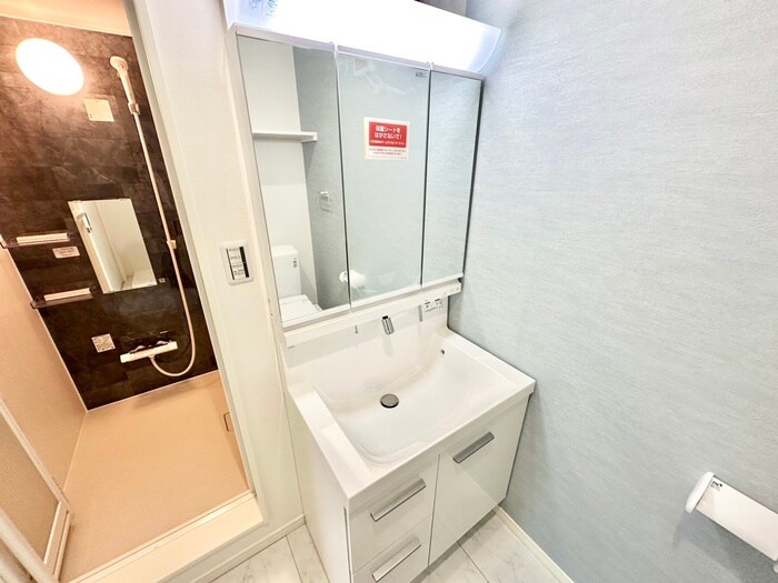 物件内観写真11　(洗面)