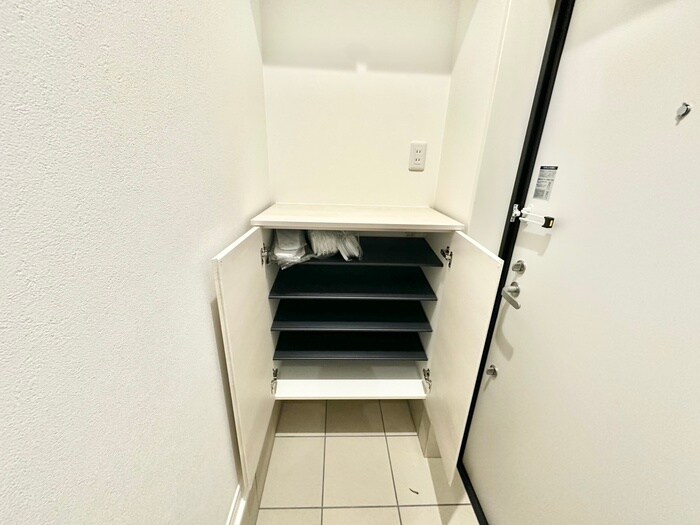 物件内観写真19　(靴箱)