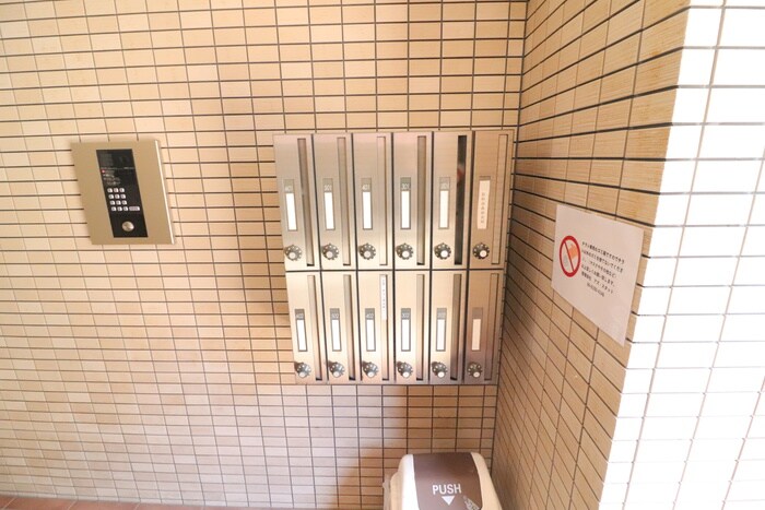 物件外観写真6　(建物設備)