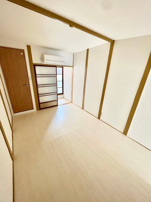 物件内観写真12　(居室)