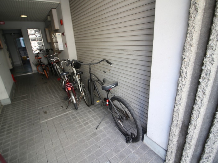 物件外観写真5　(駐輪場)