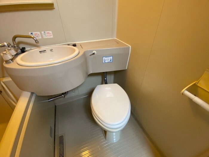 物件内観写真10　(トイレ)