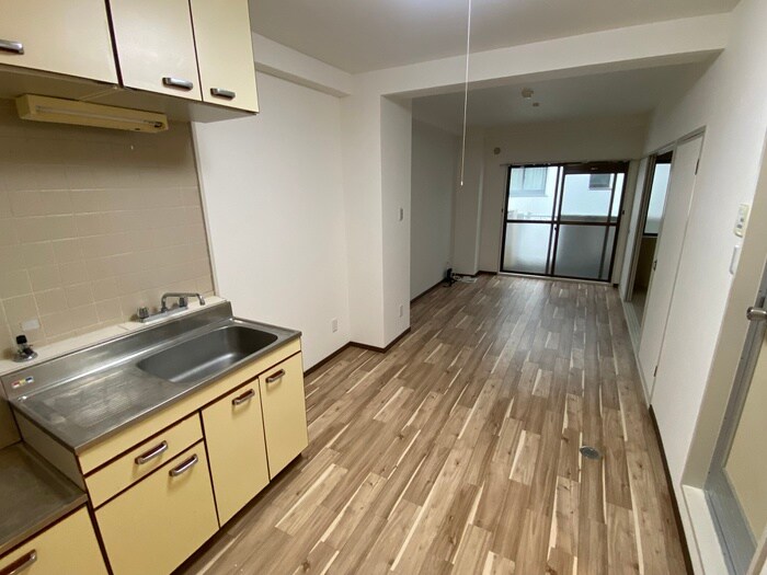 物件内観写真11　(居室)