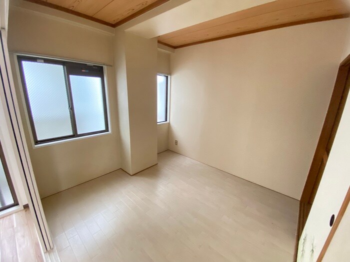 物件内観写真12　(居室)