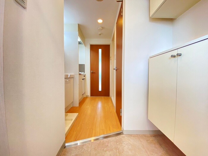 物件内観写真9　(廊下)