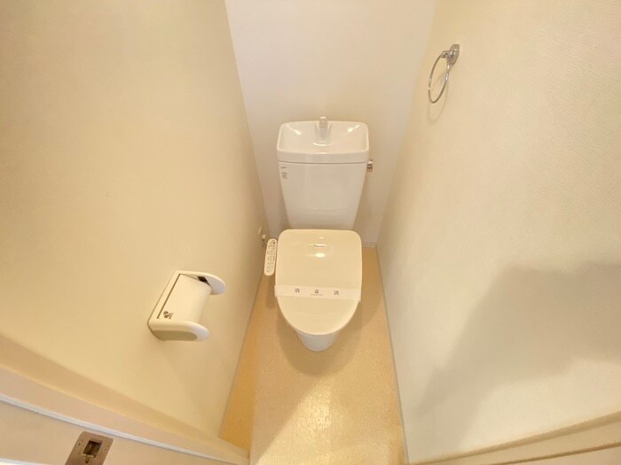 物件内観写真14　(トイレ)