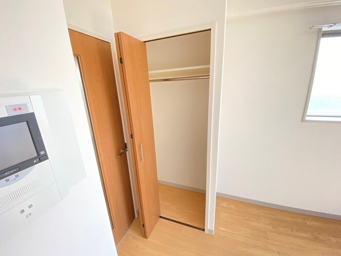 物件内観写真15　(収納)