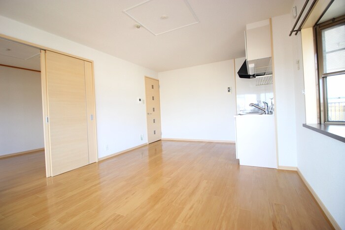 物件内観写真8　(居室)