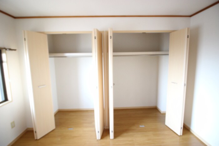物件内観写真13　(収納)
