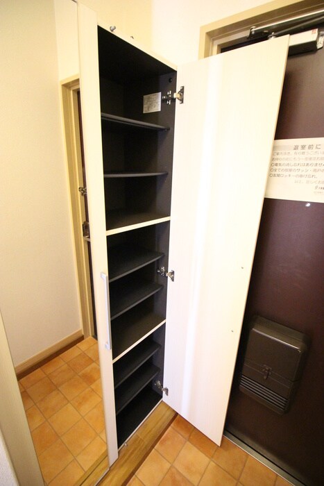 物件内観写真14　(靴箱)