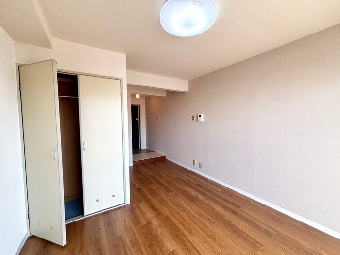 物件内観写真9　(居室)