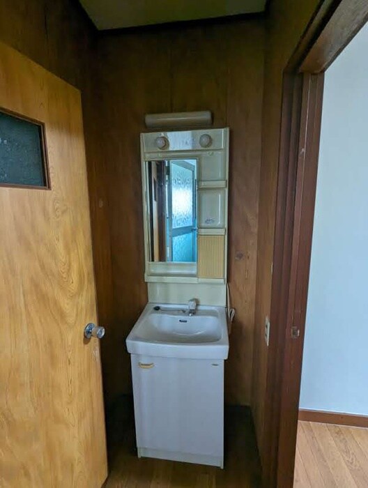 明光ハイツの洗面