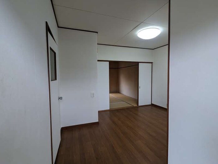 明光ハイツの廊下