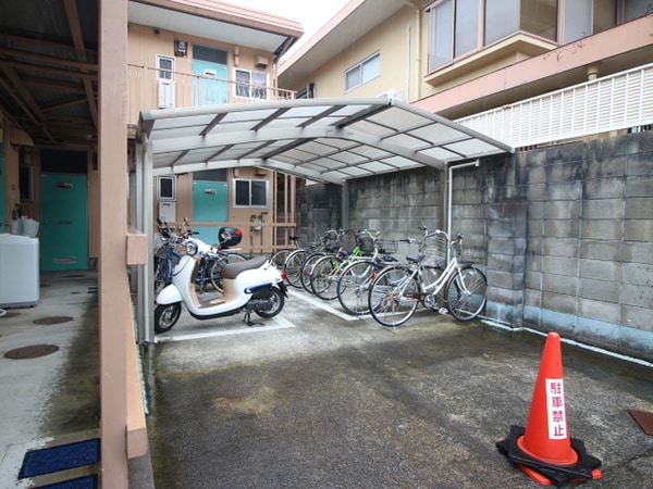 駐輪場