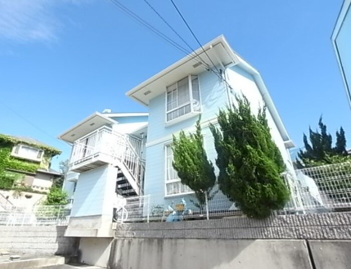 物件外観写真4　(エントランス部分)