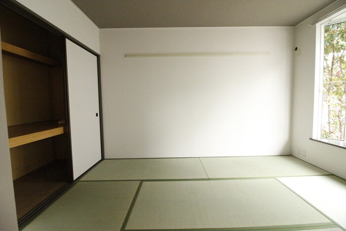 物件内観写真13　(居室)