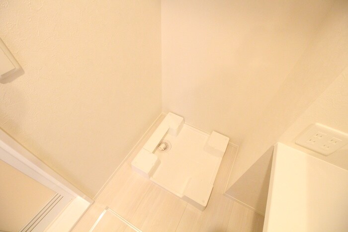 物件内観写真13　(洗濯機置場)