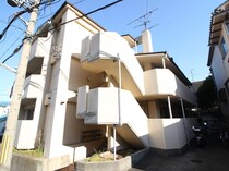 ドヌ－ル西岡本の外観写真