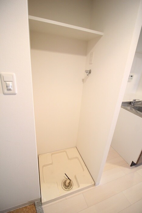 物件内観写真11　(洗濯機置場)