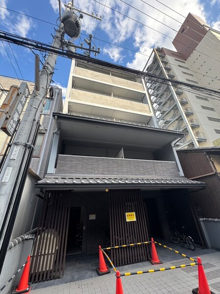 ラプルミエール烏丸五条外観写真