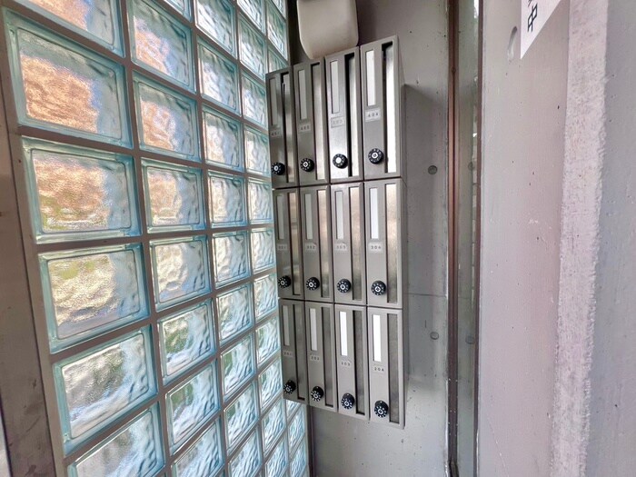 物件外観写真4　(建物設備)