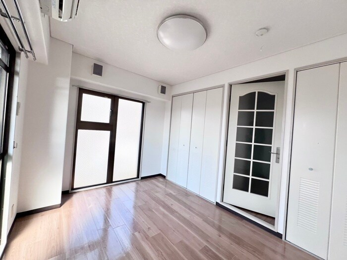 物件内観写真18　(居室)