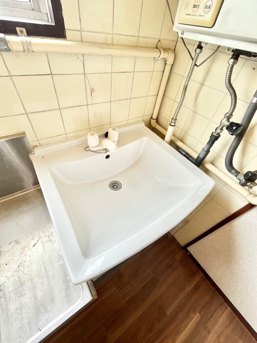 物件内観写真7　(洗面)