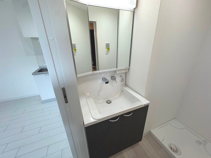物件内観写真9　(洗面)