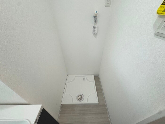 物件内観写真10　(洗濯機置場)