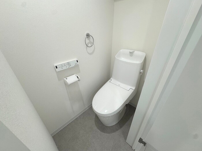 物件内観写真11　(トイレ)