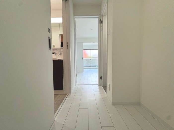 物件内観写真18　(廊下)