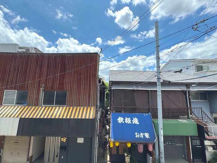 物件内観写真20　(室内からの展望)