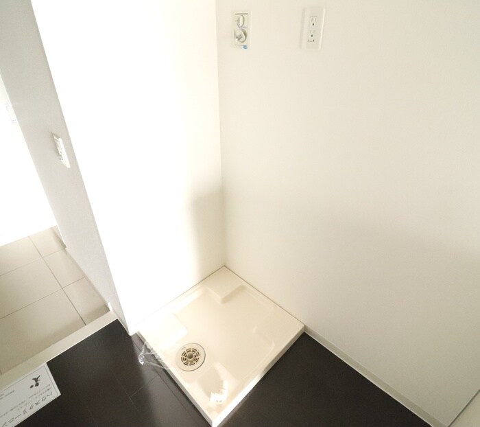 物件内観写真19　(洗濯機置場)